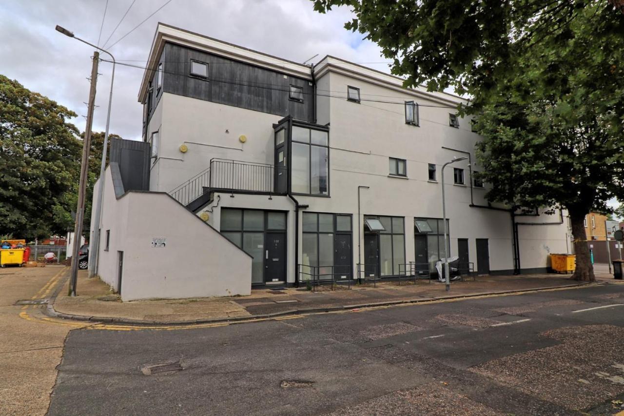 Urban Stylish Apartment - Southend Stays 外观 照片